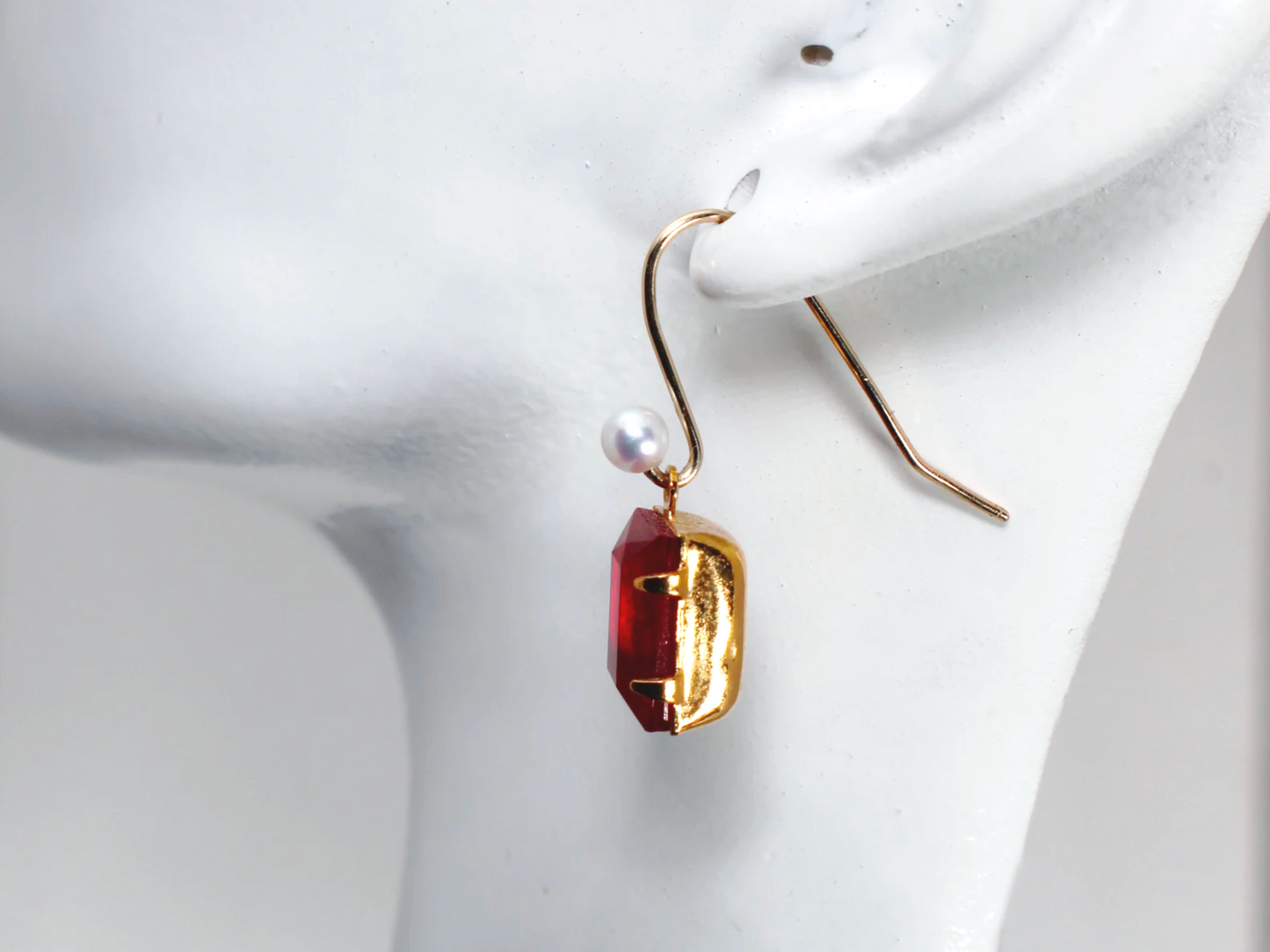 Juliet | Vintage Red Crystal Earrings