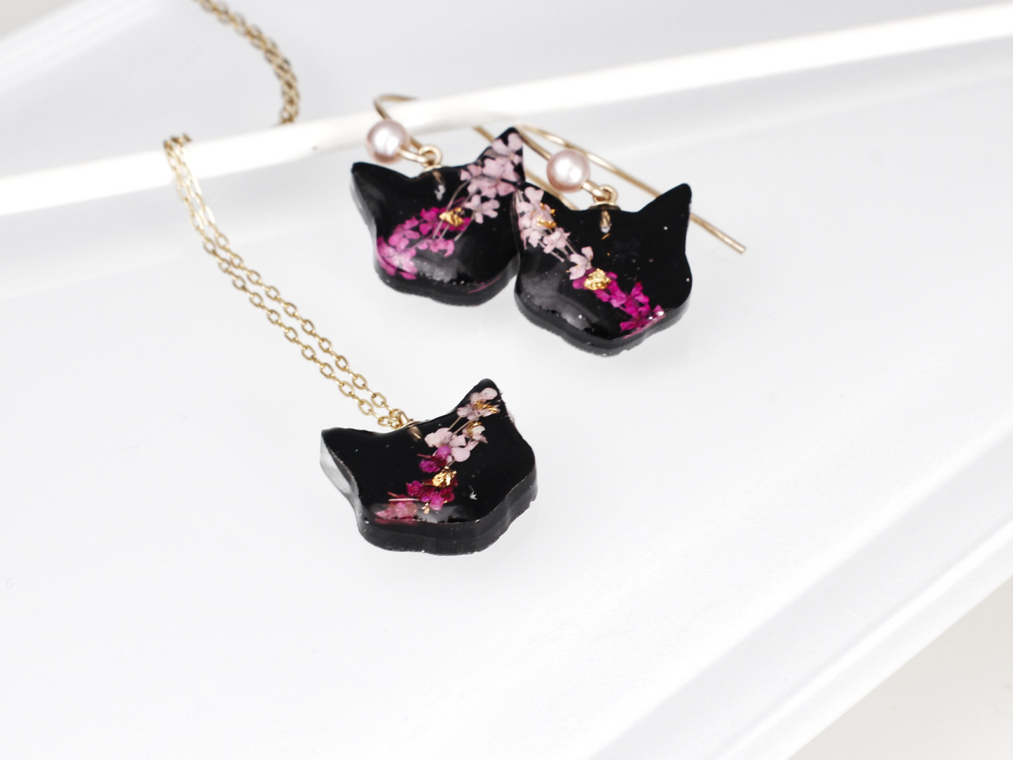 Luci | Floral Kitty Face Earrings